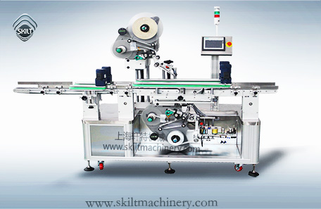 嬰兒尿布上下面貼標(biāo)機(jī)