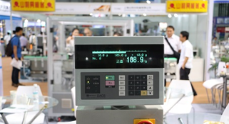 在線稱重貼標機在市場上十分受到歡迎！