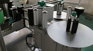 即打即貼貼標機有什么特點，主要是在什么場合里使用？